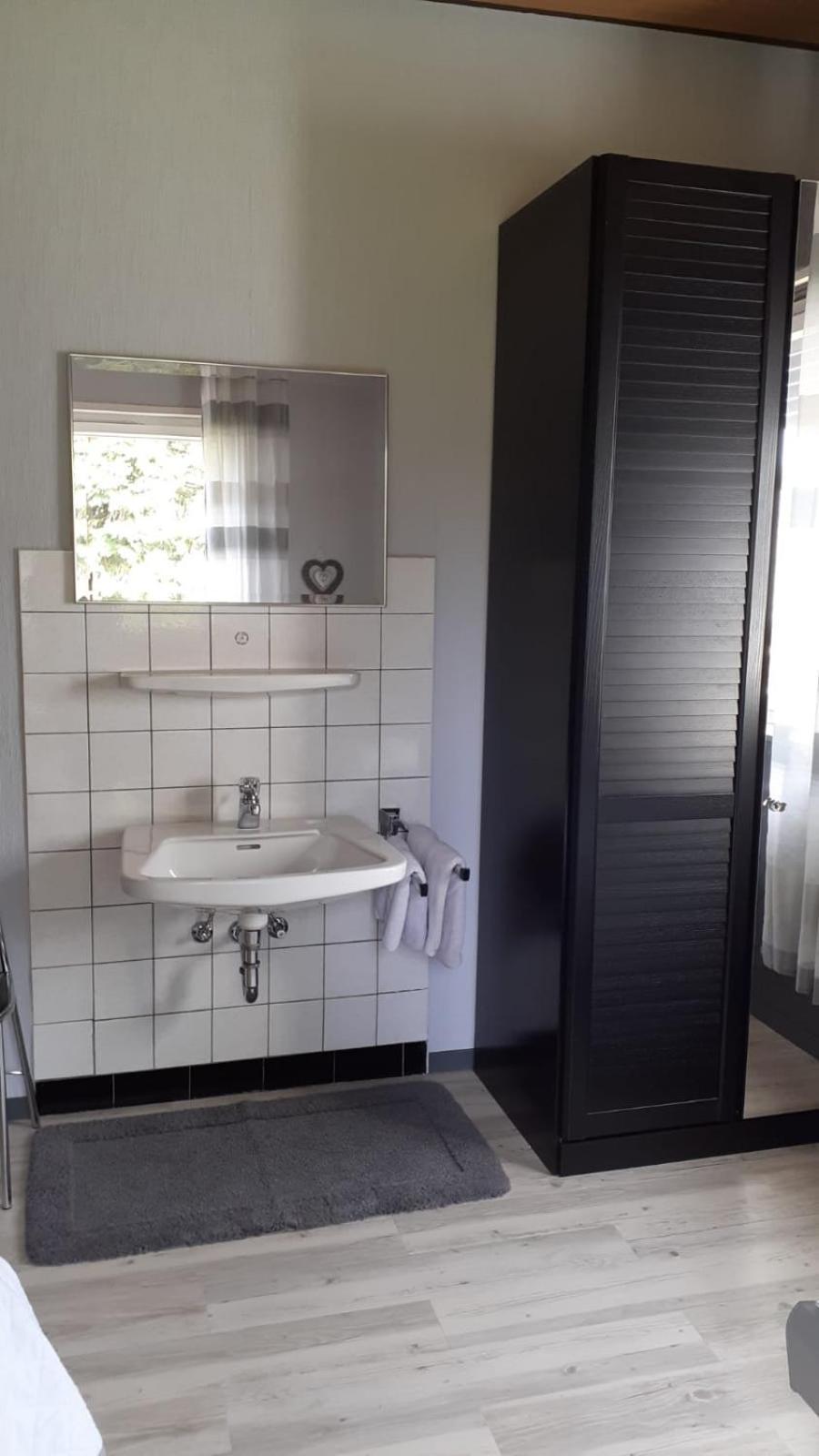 Ferienwohnung Silk ニーダークリュヒテン エクステリア 写真